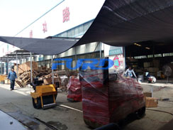 福瑞得機(jī)械微動態(tài)--座駕壓路機(jī)、手扶壓路機(jī)、灌縫機(jī)包裝發(fā)貨